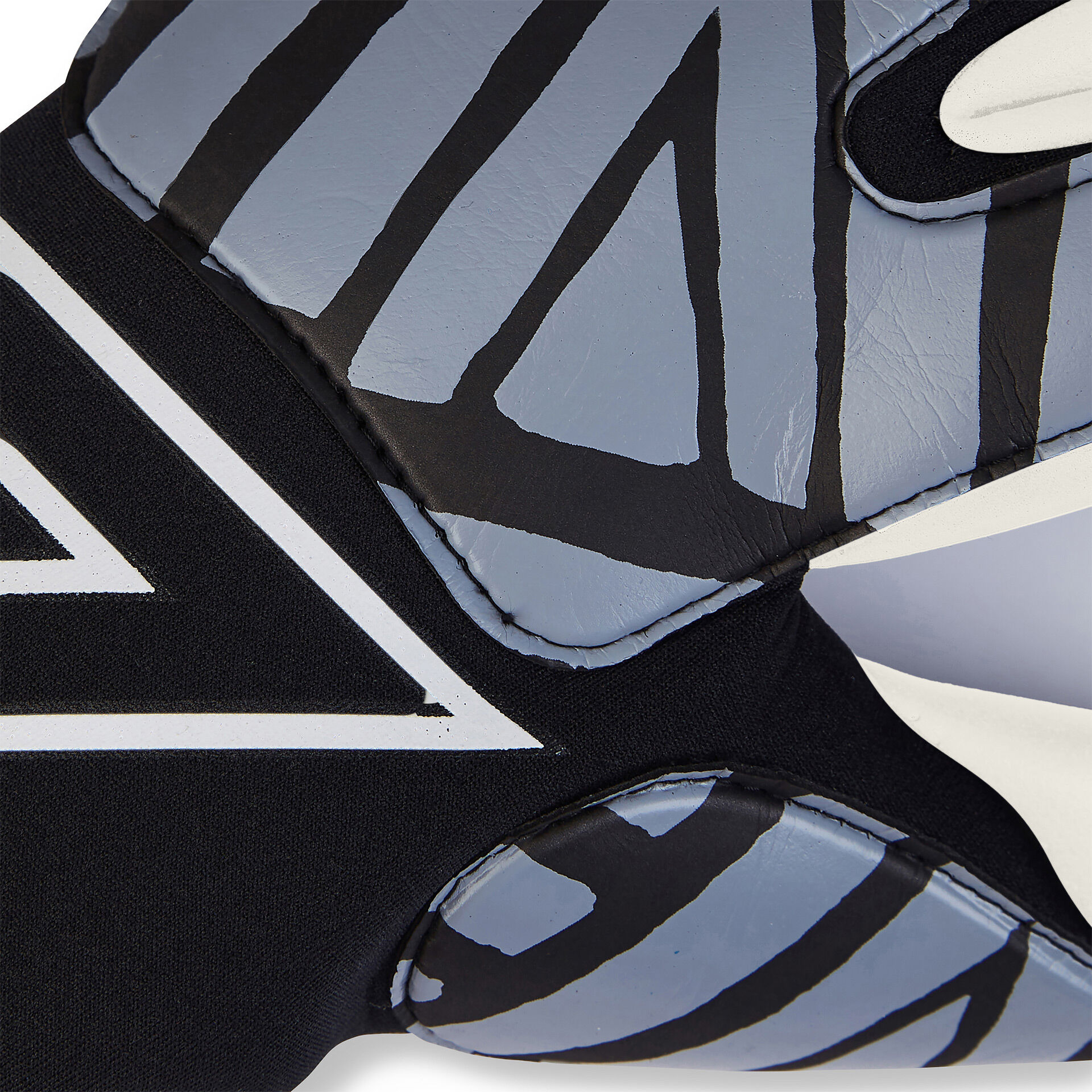 Mitre Impel Goalkeeper Gloves (senior) - Image 2